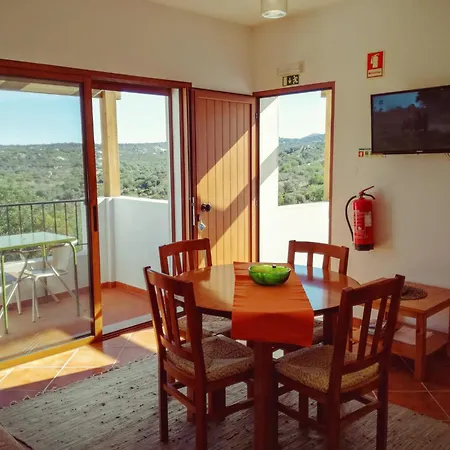 Monte Da Ribeira Alojamento de Turismo Rural *