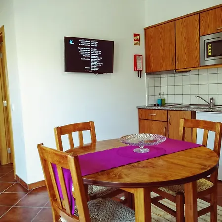 Alojamento de Turismo Rural Monte Da Ribeira *