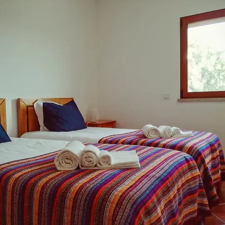 مزرعة للإقامة Monte Da Ribeira إيستوا